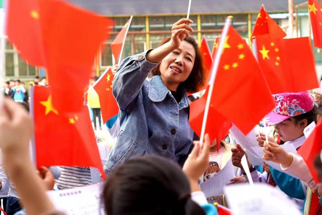 女程序员也会秃头吗？程序员与脱发之间究竟有何不可告人的“秘密”？游戏画面