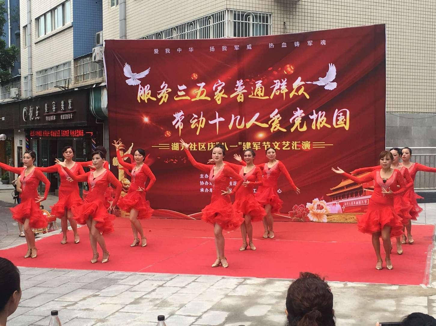 女程序员也会秃头吗？程序员与脱发之间究竟有何不可告人的“秘密”？游戏画面