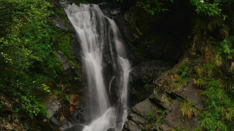 逃离海岛村